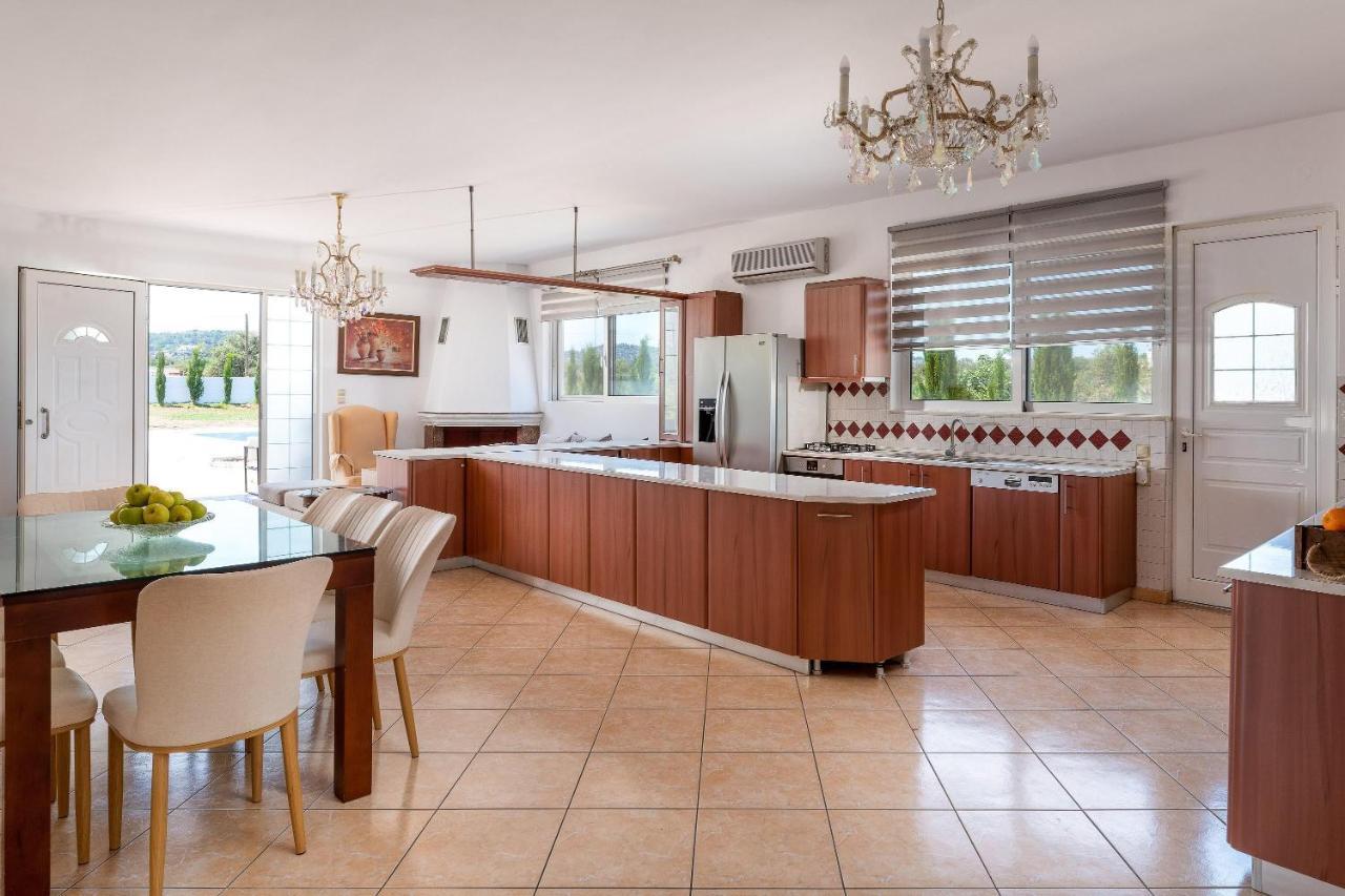 Villa Nikoli Колимбия Екстериор снимка